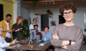 kecerdasan bisnis sebagai pemimpin