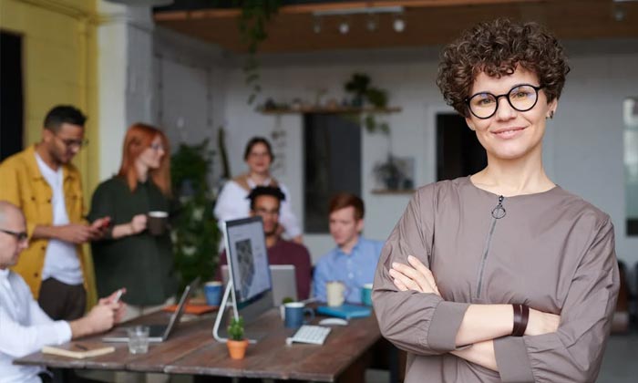kecerdasan bisnis sebagai pemimpin