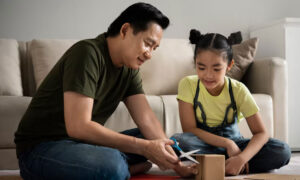 Orang Tua Mendidik Anak